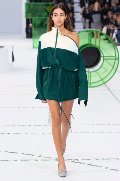 Look 44